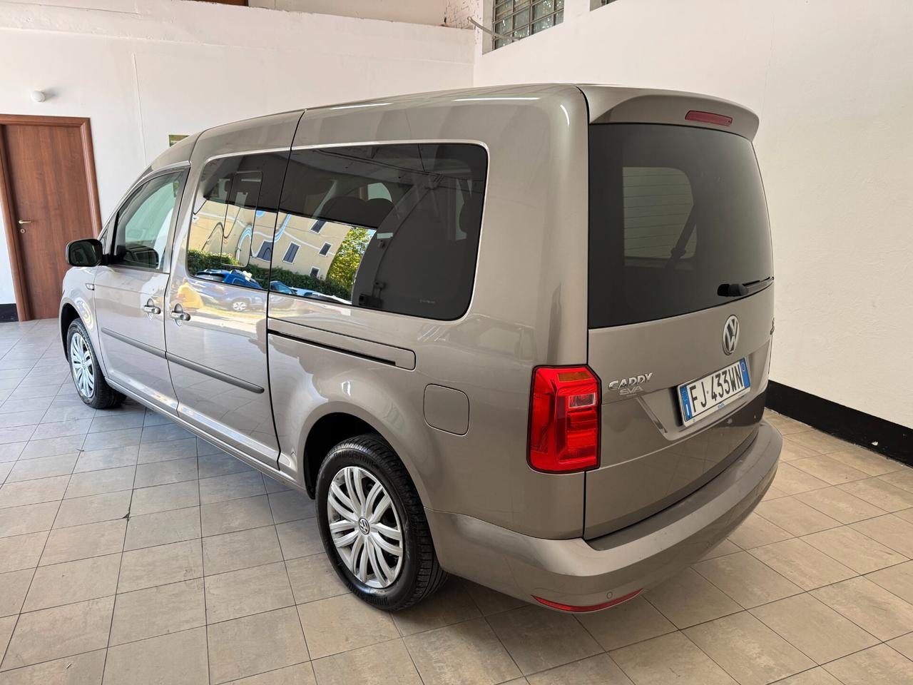 Volkswagen Caddy 2017 1.4 TGI Kombi Business Maxi 7 POSTI