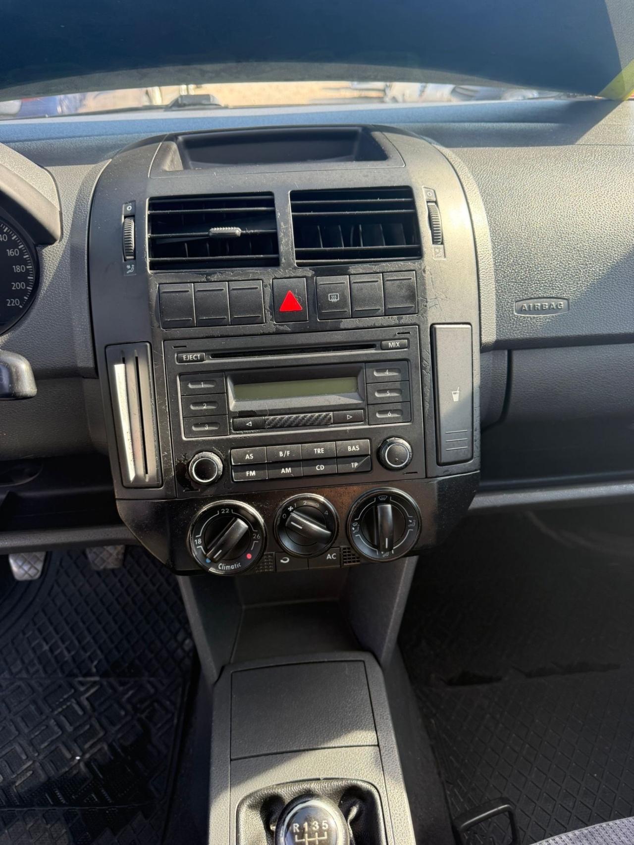 Volkswagen Polo 1.2/64CV 12V 5p. Comfortline