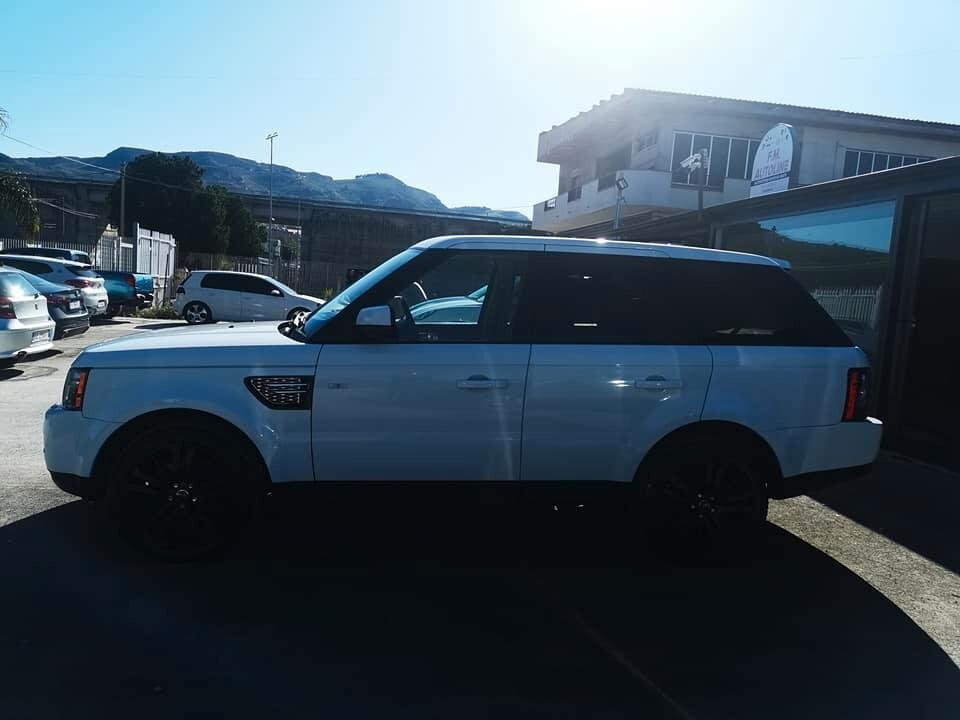 LAND Range Rover Sport 3.0 HSE 10-2012