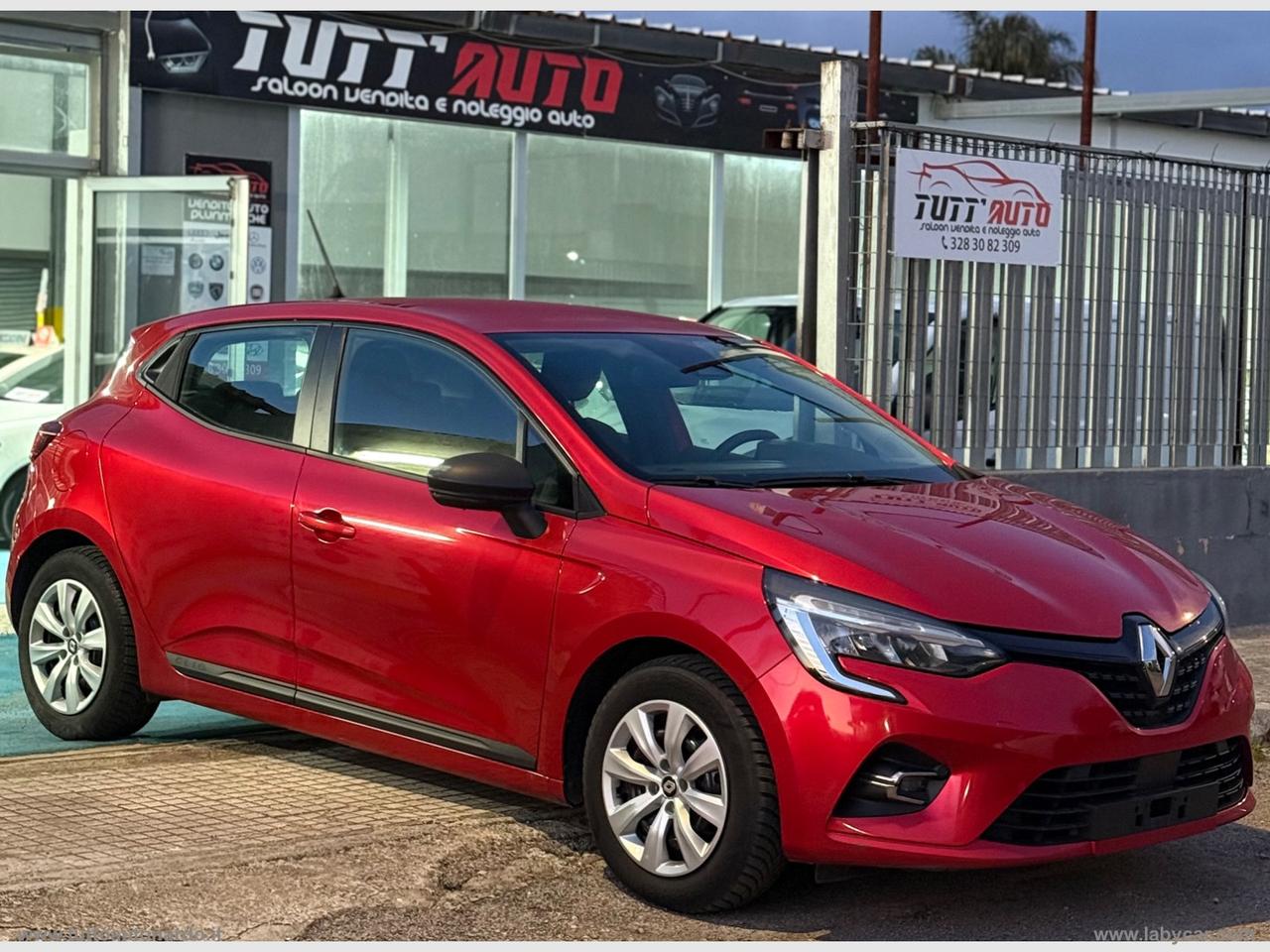 RENAULT Clio dCi 8V 90CV 5p. Moschino Life