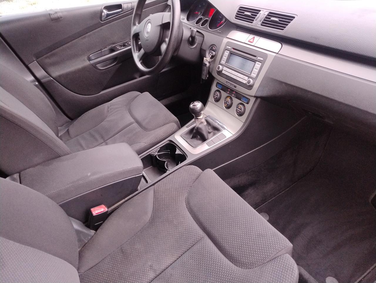 Volkswagen Passat 1.9 TDI/105CV Var. Comfortline