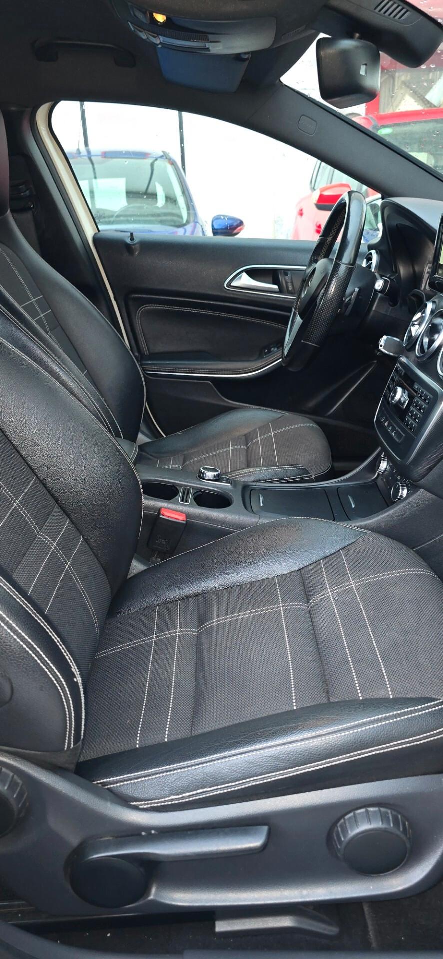Mercedes-benz A 180 d Automatic Premium