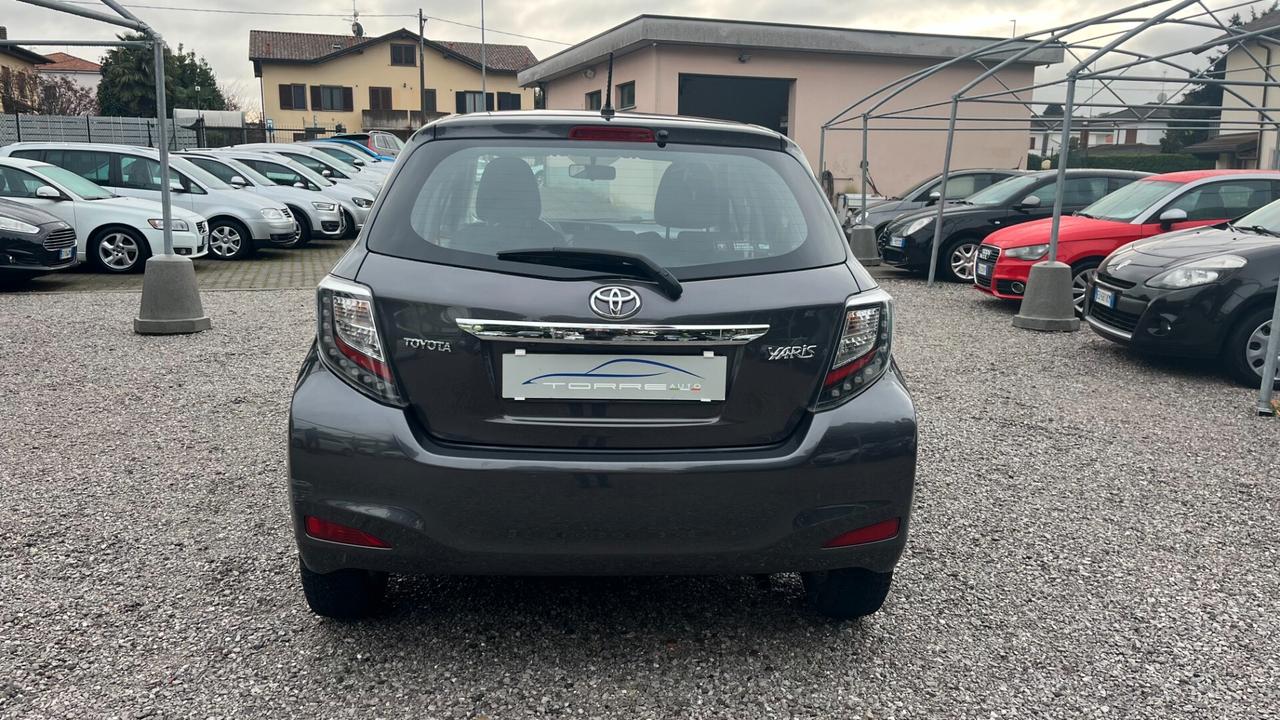 Toyota Yaris 1.0 5 porte neopatentati