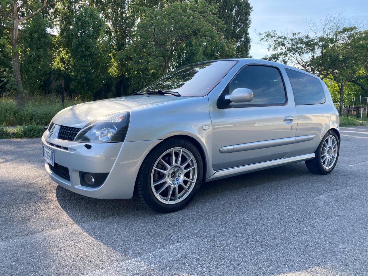 Renault Clio 2.0 16V cat 3 porte Sport