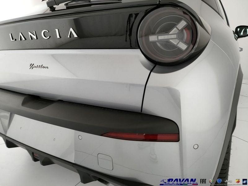 Lancia Ypsilon 1.2 Hybrid e-DCT