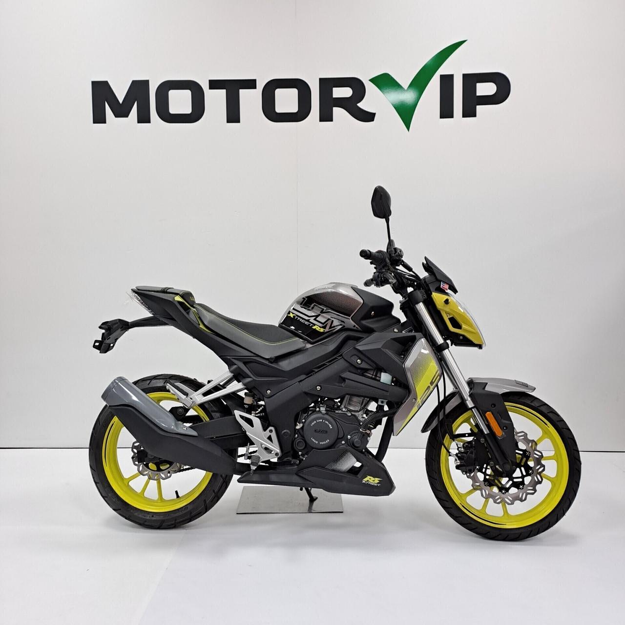 UM Moto. XTREET RS 125 SUPERPREZZO