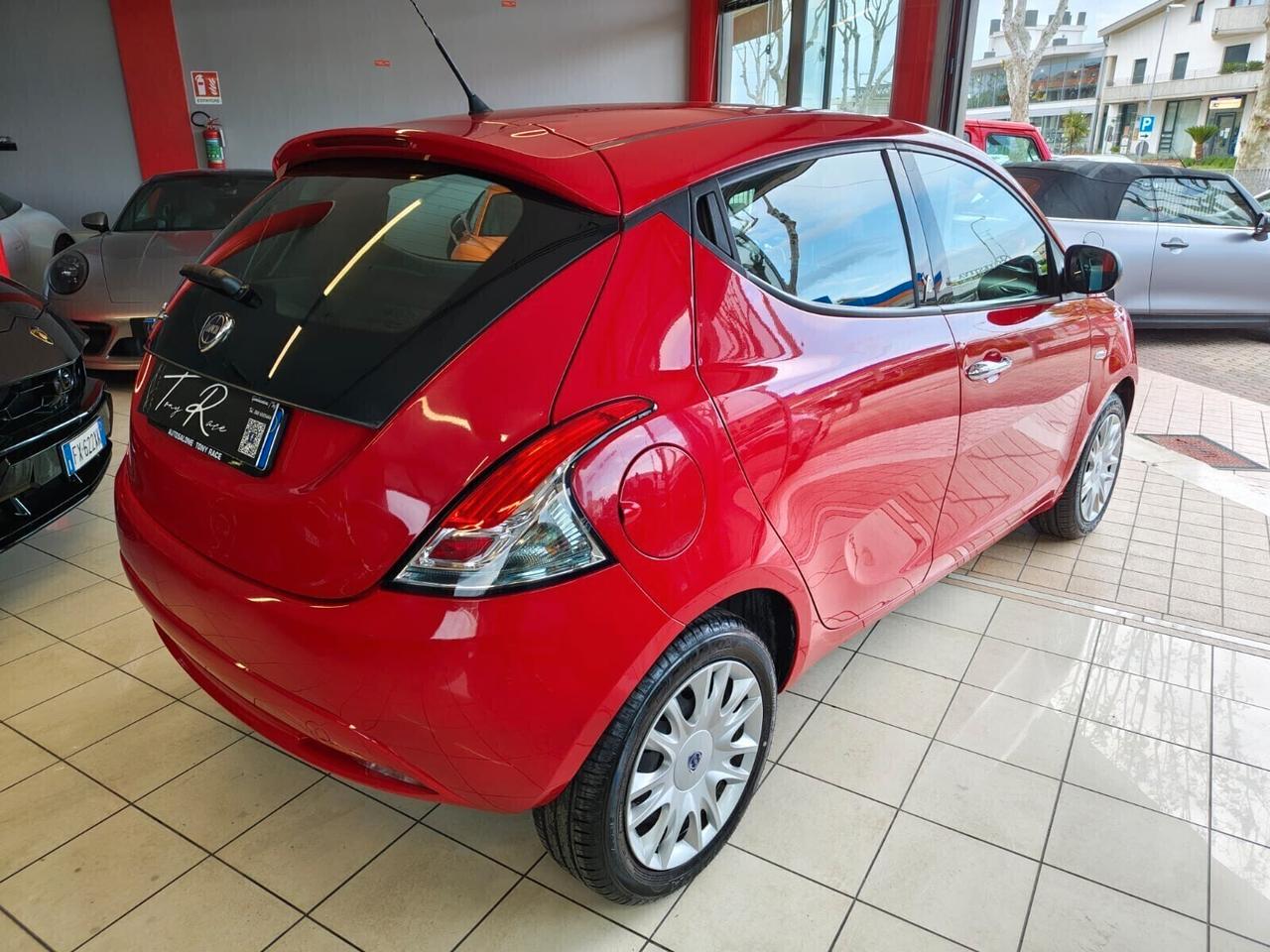 Lancia Ypsilon 1.3 MJT 16V 80 CV 5 porte S&S Platinum