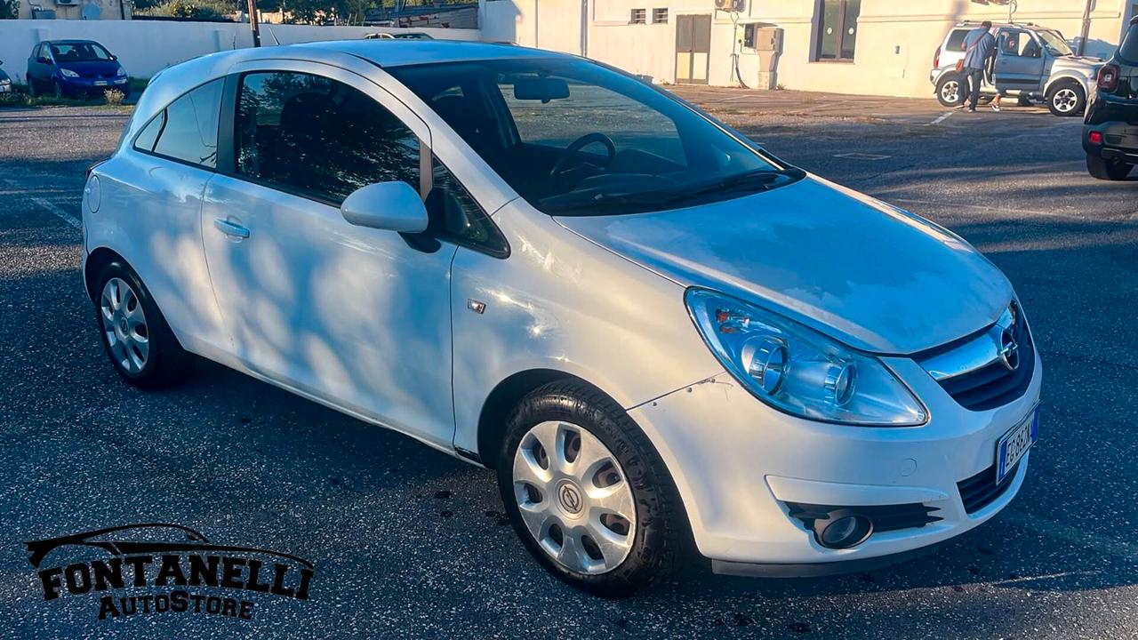 Opel Corsa 1.2 3 porte Club