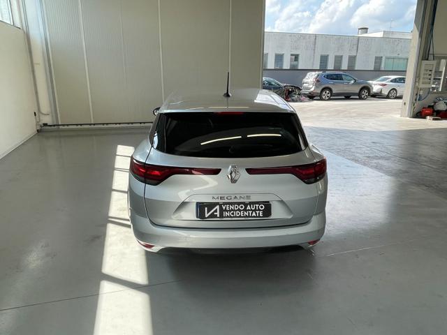 RENAULT Megane SPORTER BLUE DCI 115CV EQUILIBRE