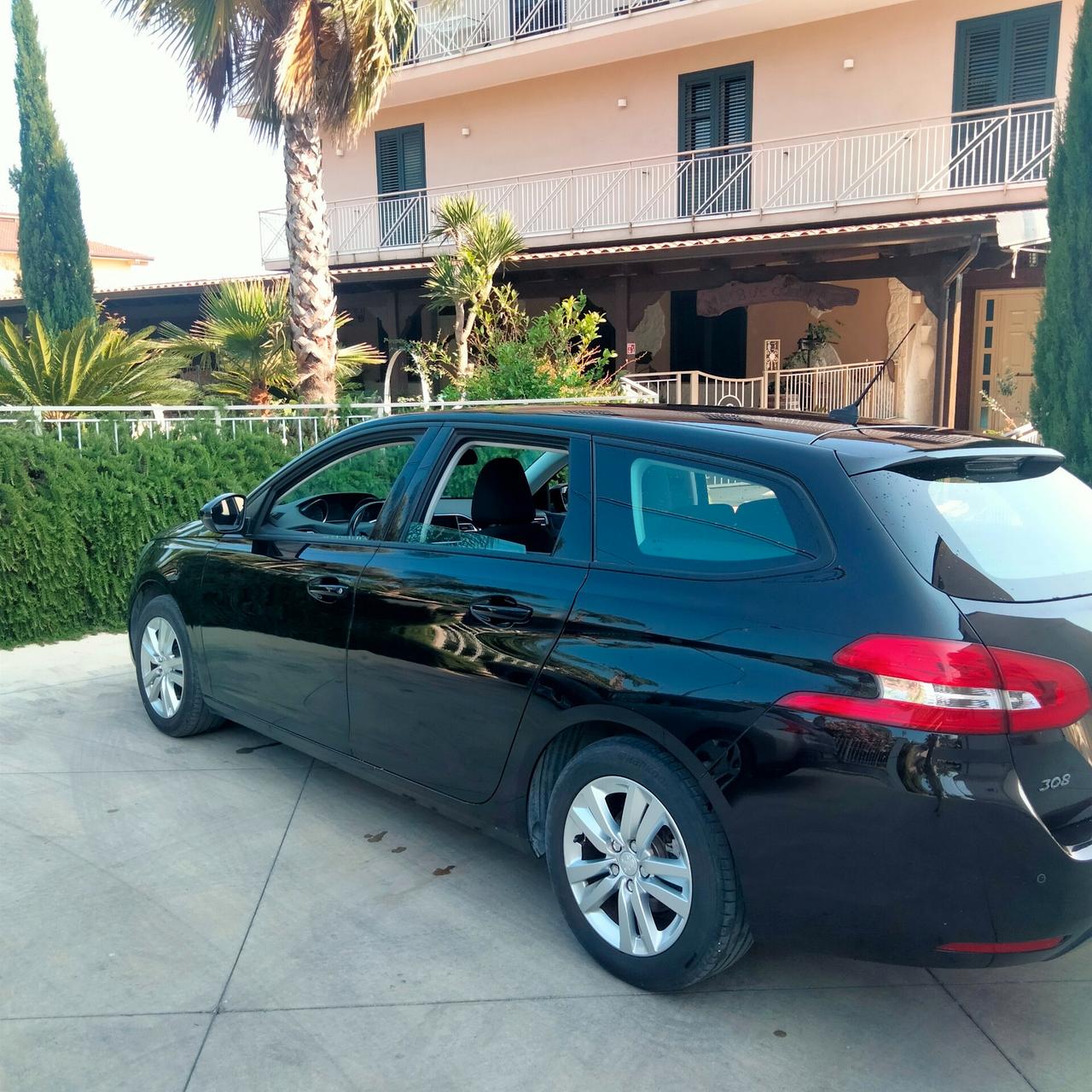 Peugeot 308 1.6 e-HDi 115 CV Stop&Start SW Allure