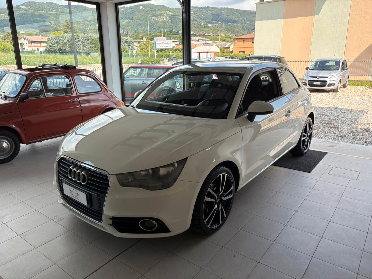 Audi A1 1.2 TFSi S-LINE 3P - OK NEOPATENTATI