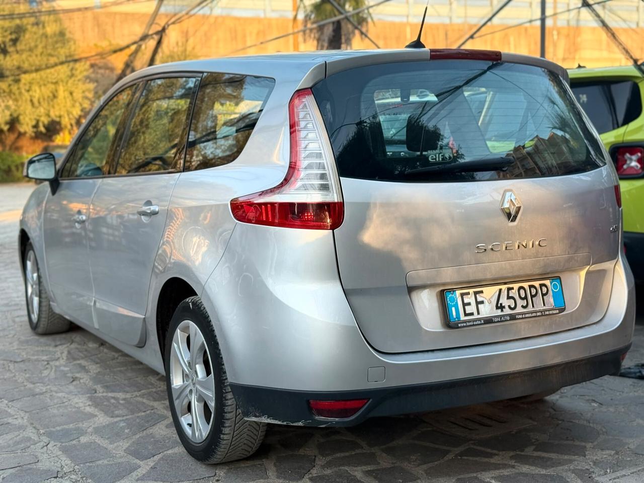 Renault Scenic Scénic 1.9 dCi 130CV Dynamique