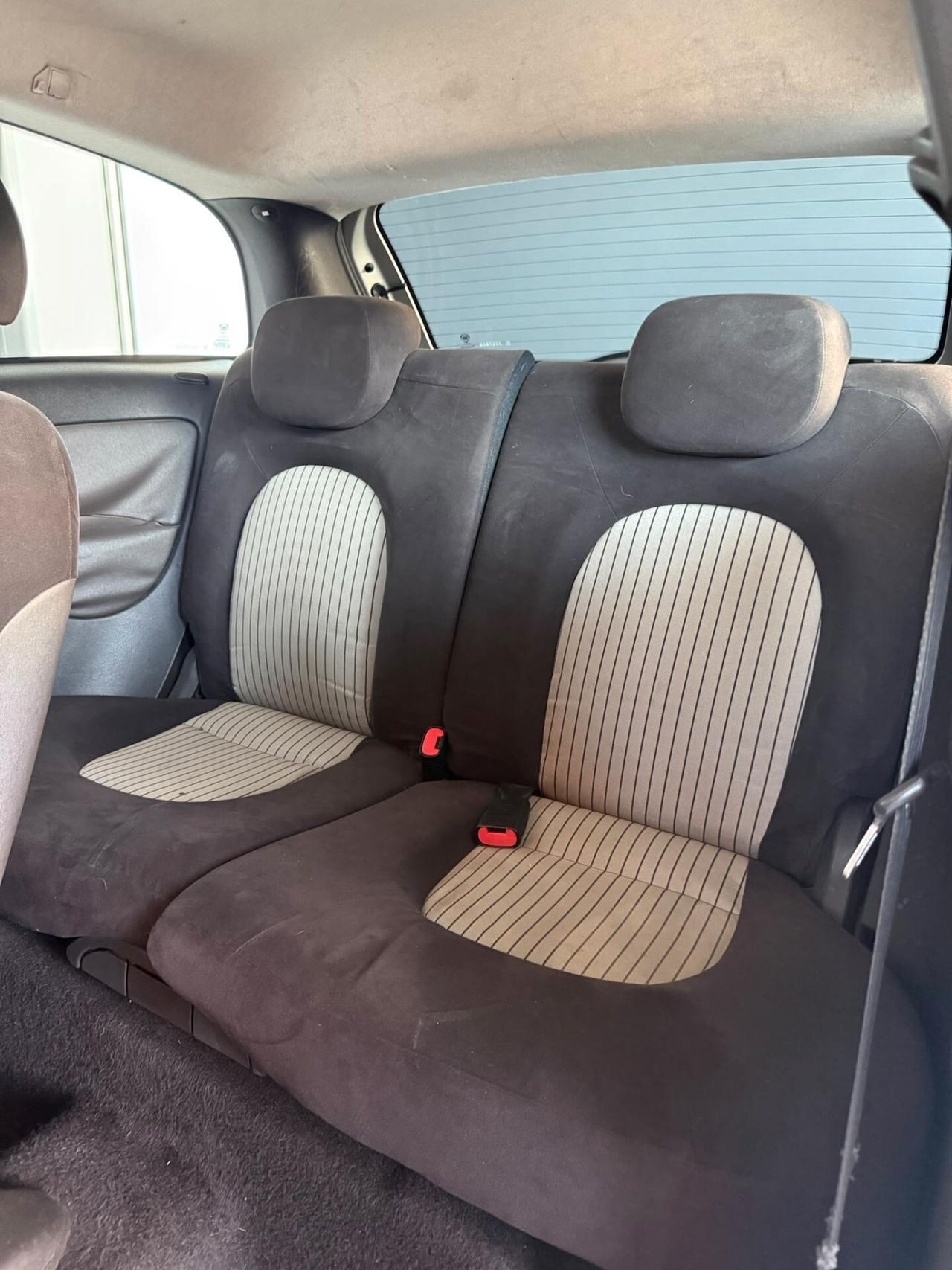 Lancia Ypsilon 1.3 MJT 90 CV Platino PARI AL NUOVO