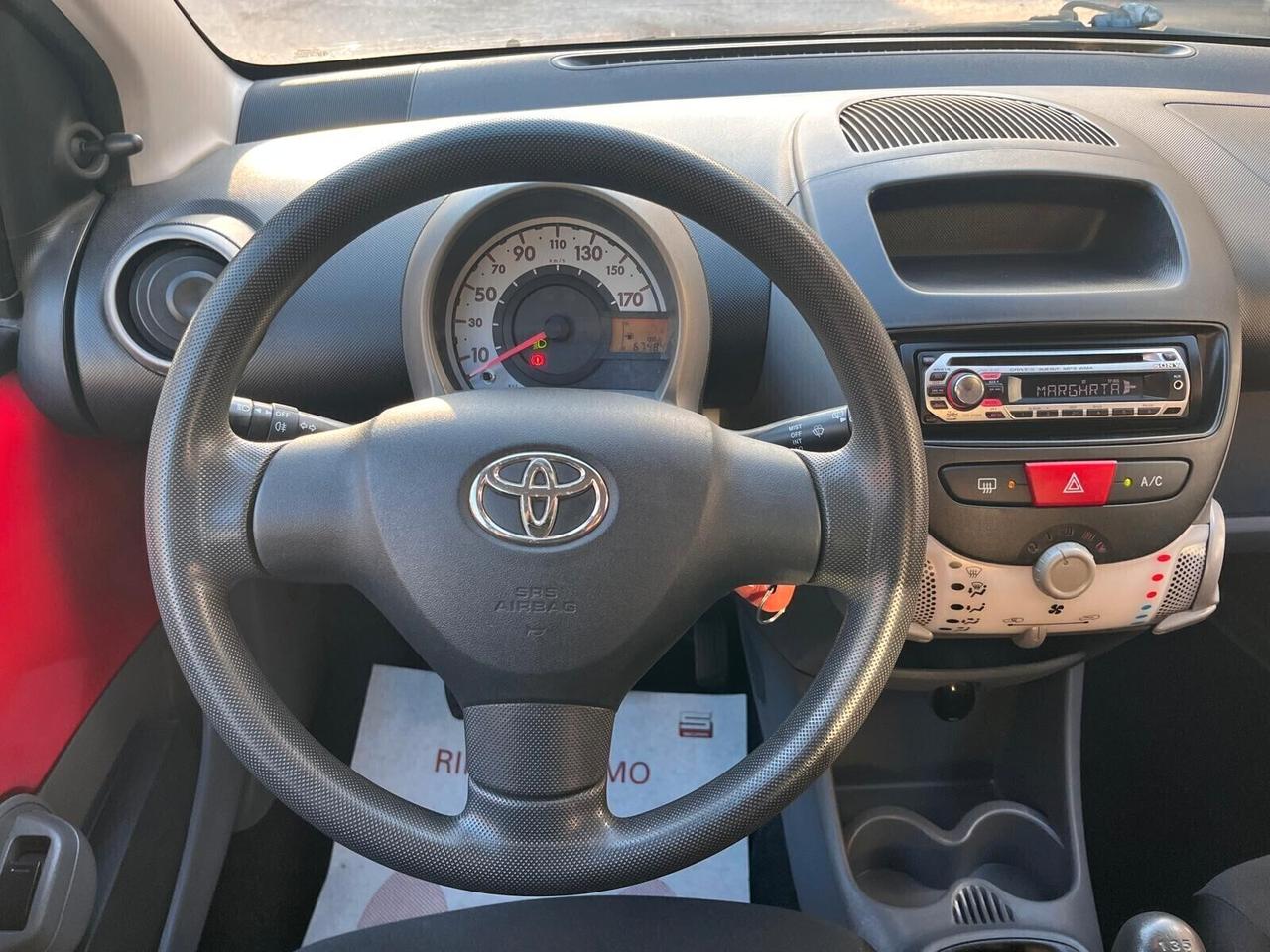 Toyota Aygo 1.0 VVT-i 68CV 5 porte Now 67.000KM