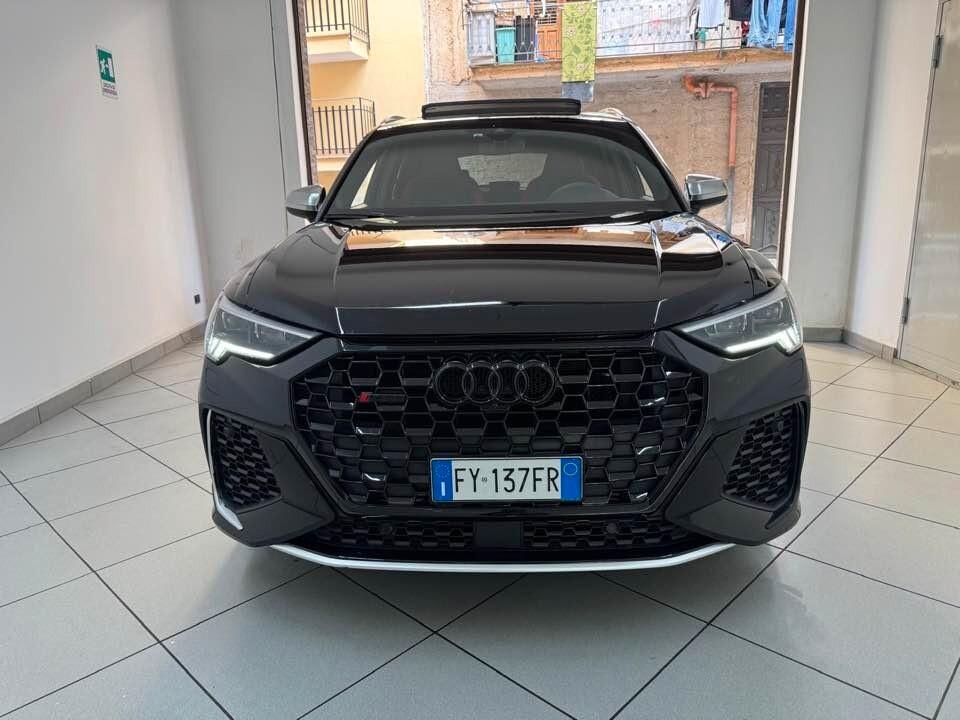 Audi Q3 RS quattro S tronic 2020 con Tetto Apribile