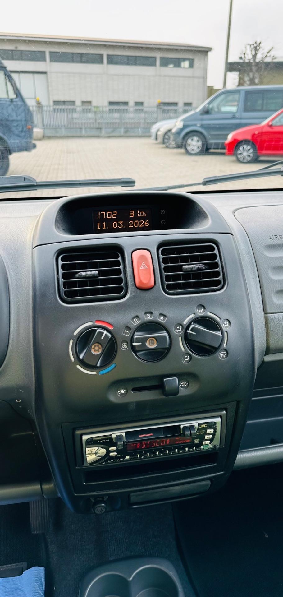 Opel Agila 1.0 12V Comfort