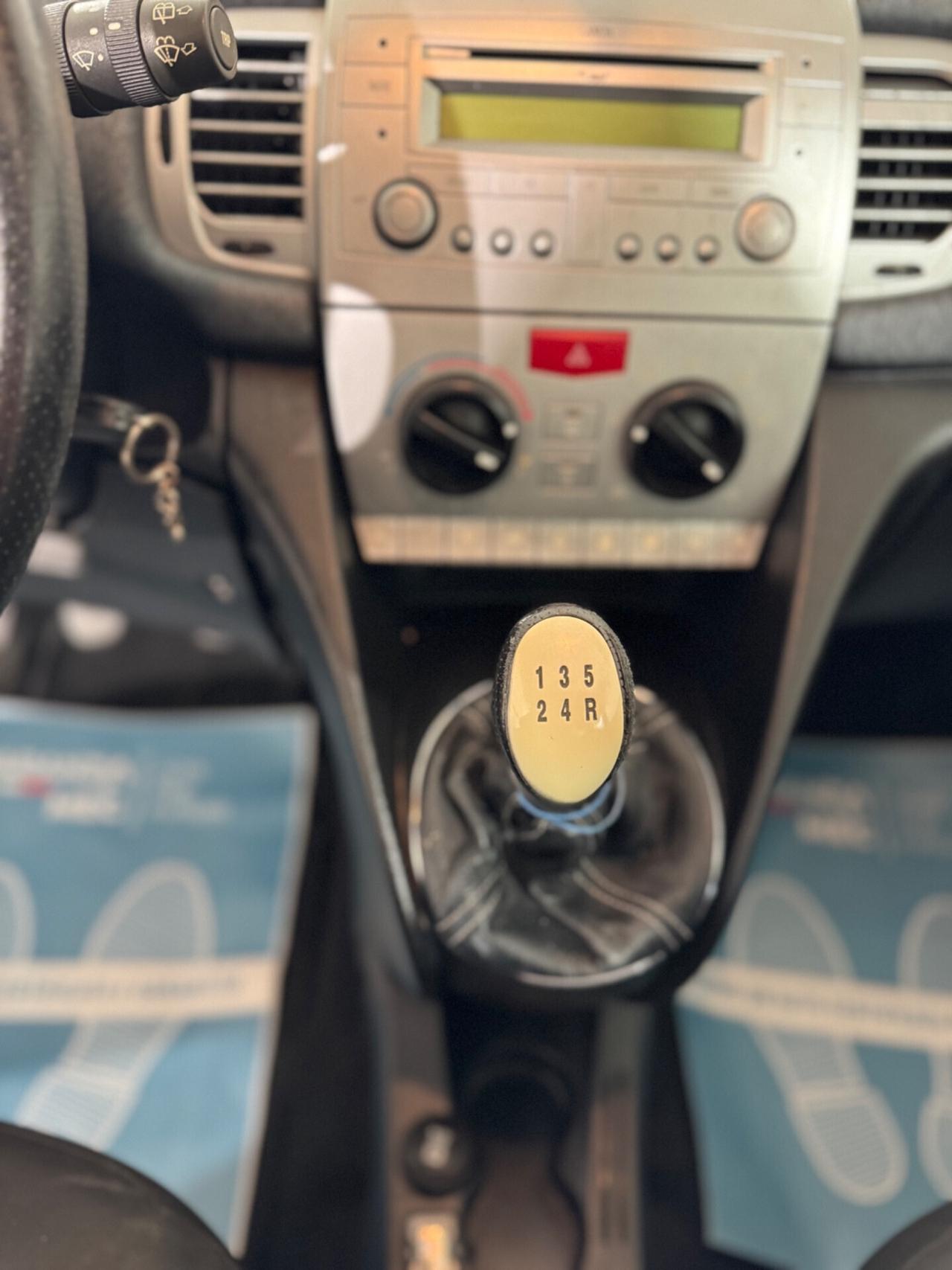 Lancia Ypsilon 1.2 69 CV Platinum *TETTO APRIBILE*