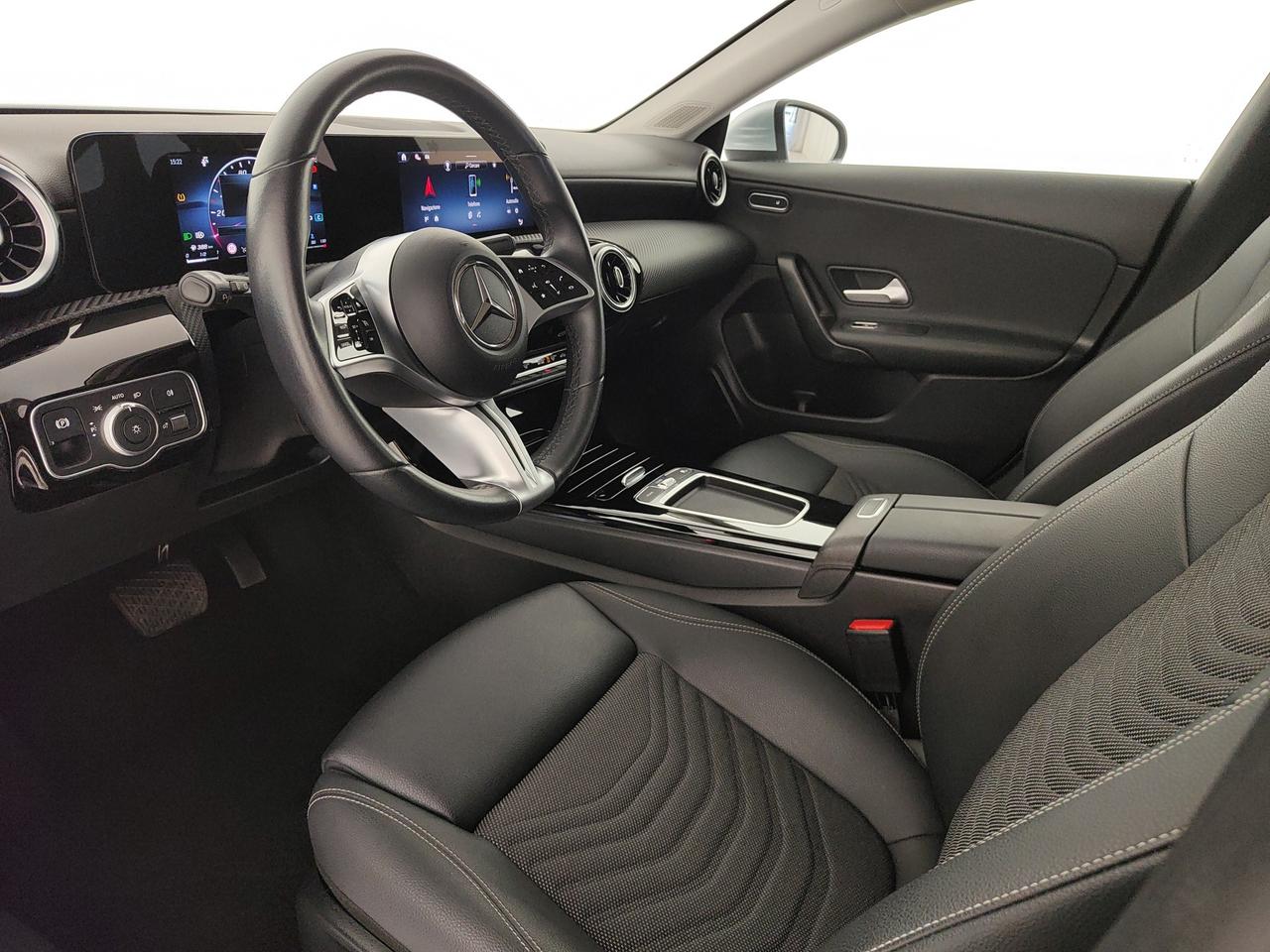 Mercedes-Benz CLA Shooting Brake 180 d Advanced auto