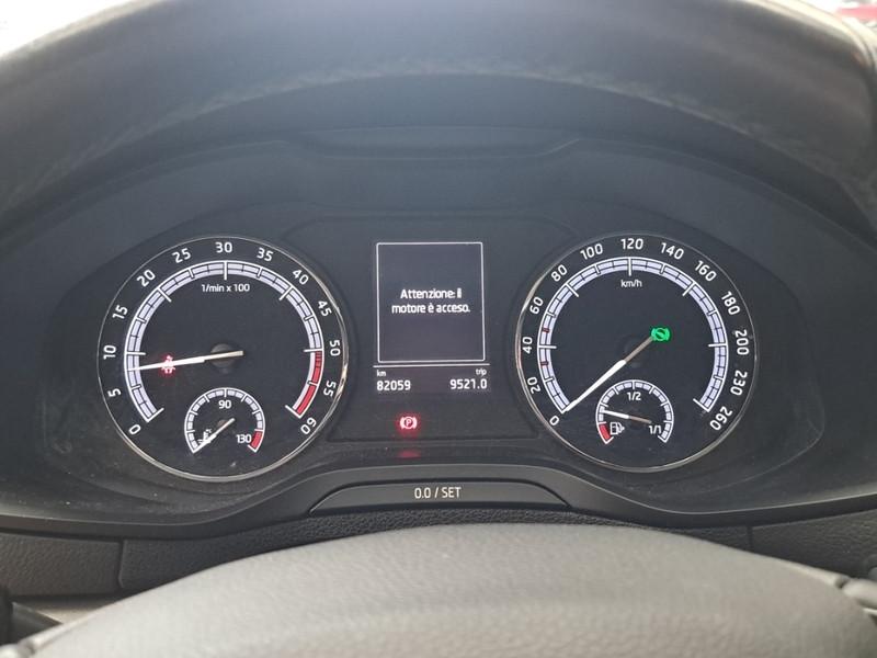 SKODA KAROQ 1.6 TDI SCR AMBITION DSG