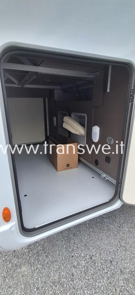 Bürstner B66 732TD Letto centrale nautico con cambio automatico