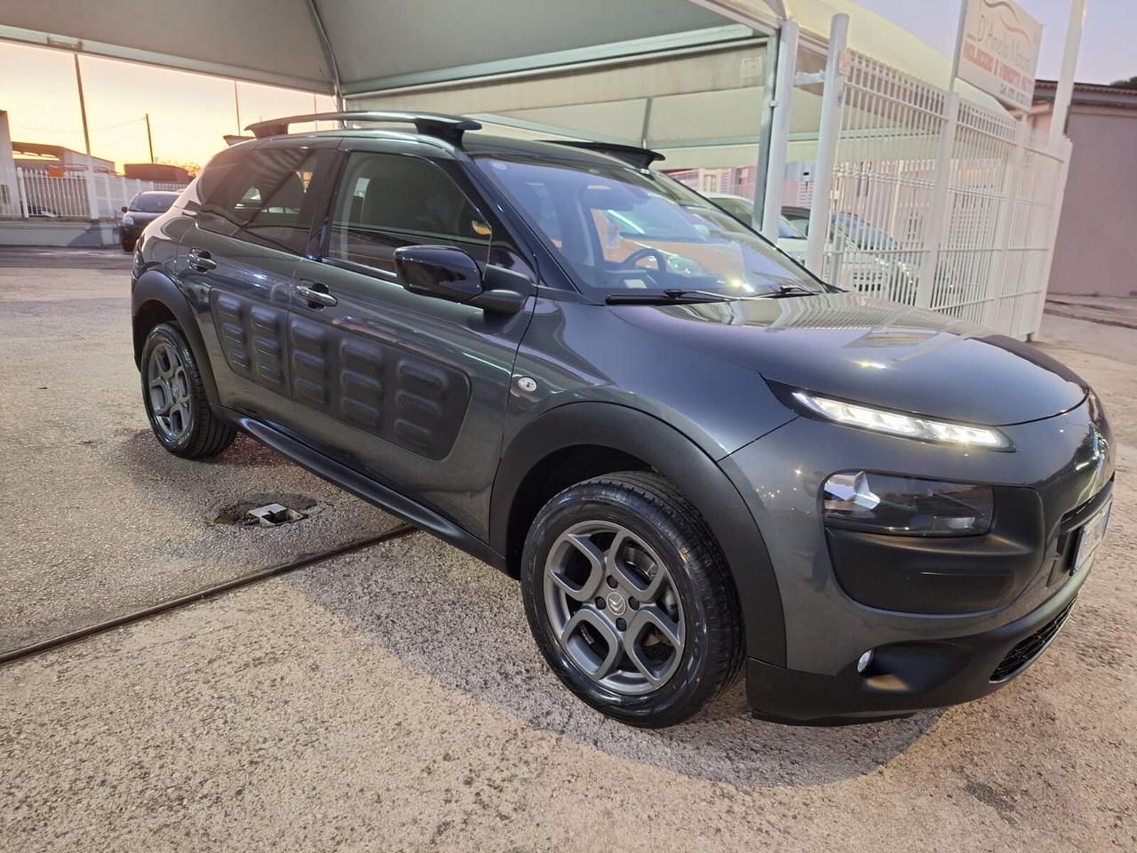 Citroen C4 Cactus BlueHDi 100 Shine