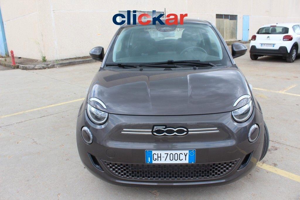 Fiat 500 500e Berlina 23,8 kWh Action
