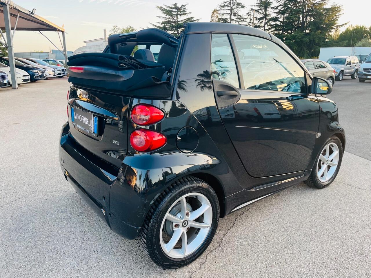 Smart ForTwo 800 40 kW cabrio pure cdi NEOPATENTATI