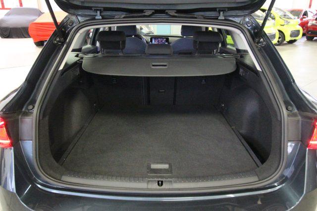 SEAT Leon Sportstourer 1.0 eTSI 110 CV DSG Style