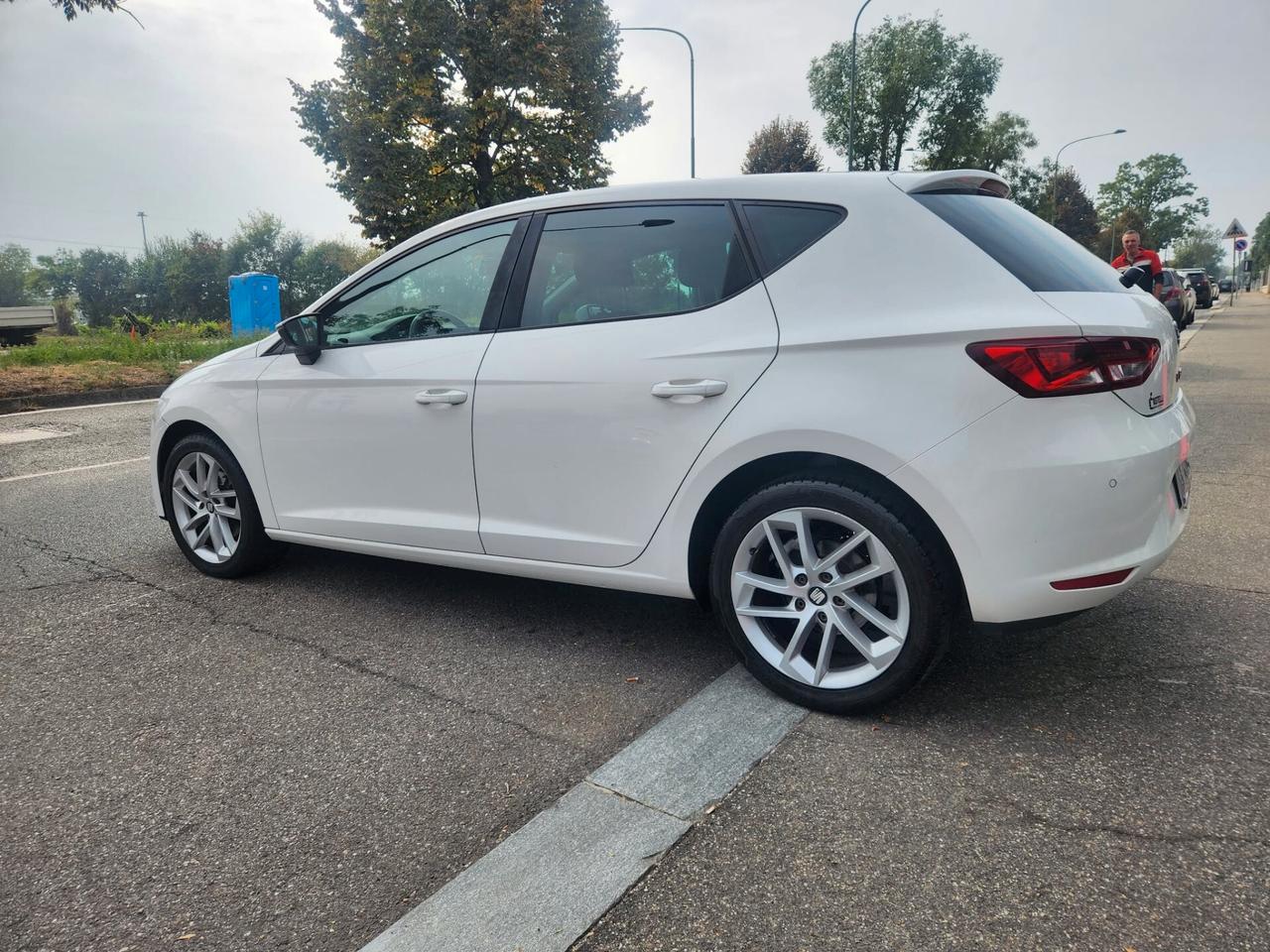 Seat Leon 1.6 TDI 105 CV DSG 5p. Start/Stop Style