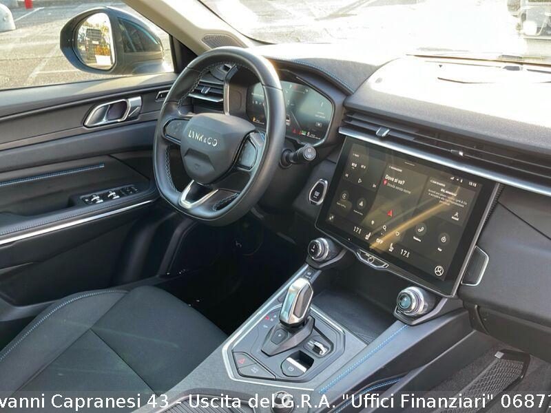 Lynk & Co 01 01 PHEV