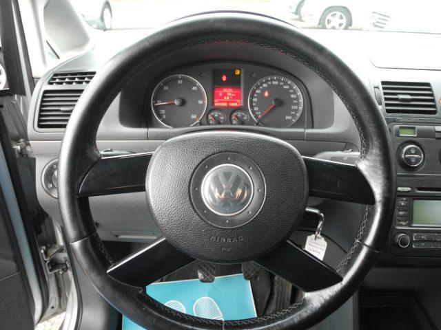 VOLKSWAGEN Touran 1.9 TDI 105cv -AUTOCARRO 5 POSTI- OK NEOPATENTATI
