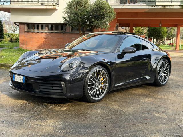 PORSCHE 911 Carrera 4S