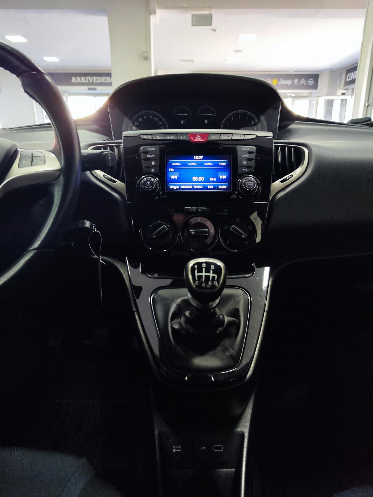 Lancia Ypsilon 1.0 5 porte Hybrid Ecochic Gold UNICO PROPRIETARIO