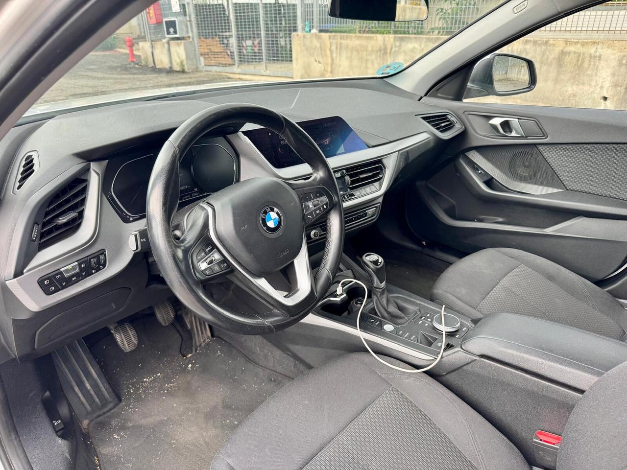 Bmw 116 116d 5p. Advantage