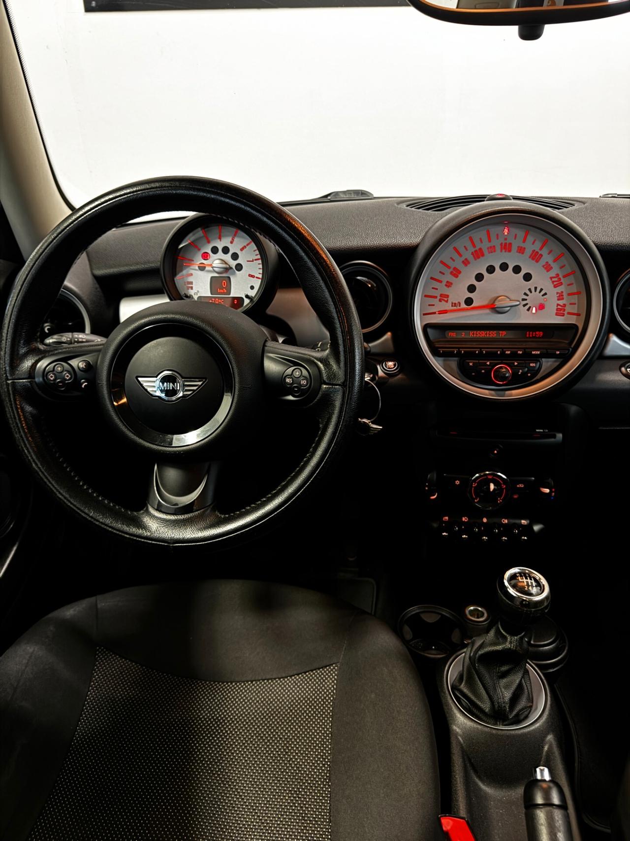 Mini 1.6 16V One (55kW)