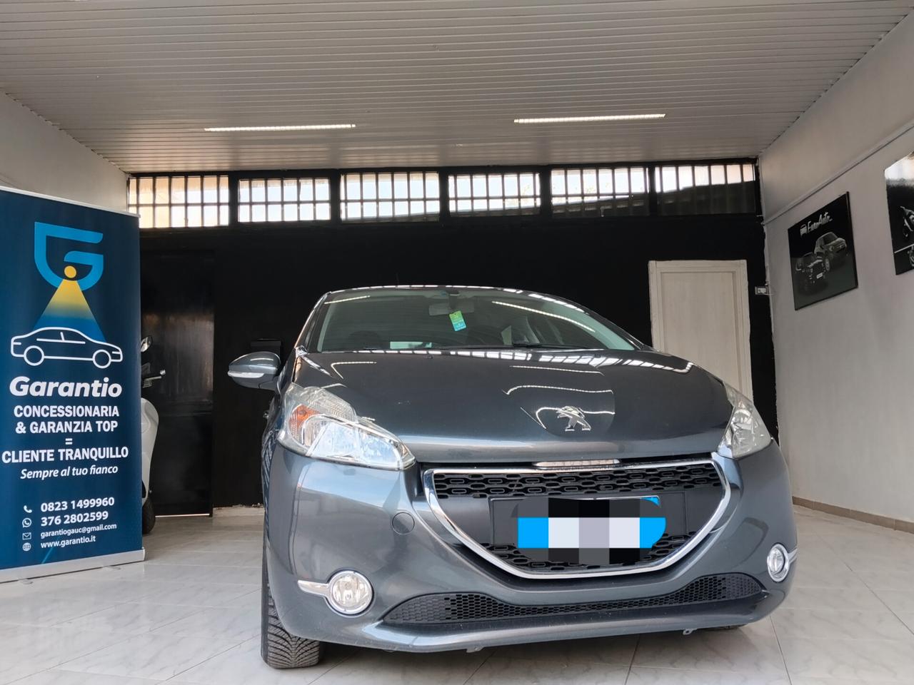 Peugeot 208 1.4 diesel 2015 CON GARANZIA