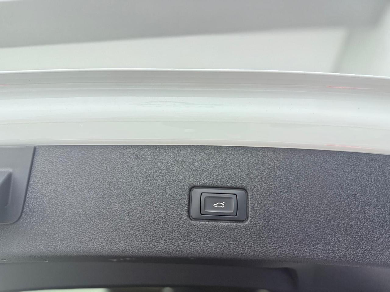 Audi Q8 SUV 45 TDI quattro tiptronic S line edition