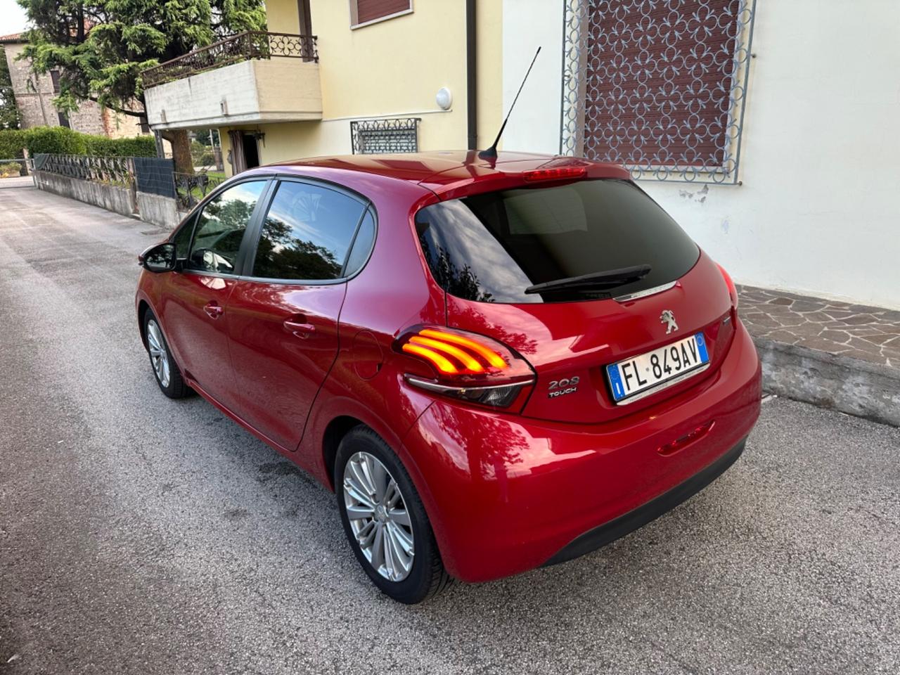 Peugeot 208 PureTech 82 5 porte Access