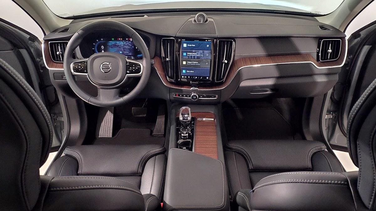 VOLVO Xc60 T8 Recharge Plug-In Hybrid Awd Aut. Ultimate Dark