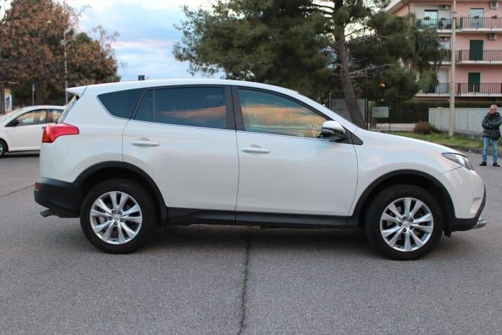 Toyota RAV 4 RAV4 2.2 D-4D 4WD Active