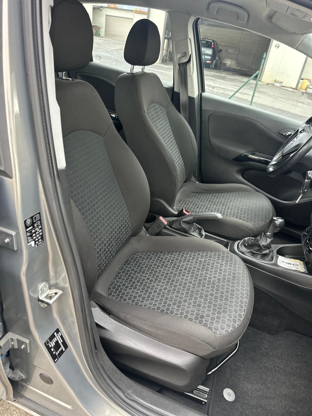 Opel Corsa 1.4 90CV 5 porte b-Color