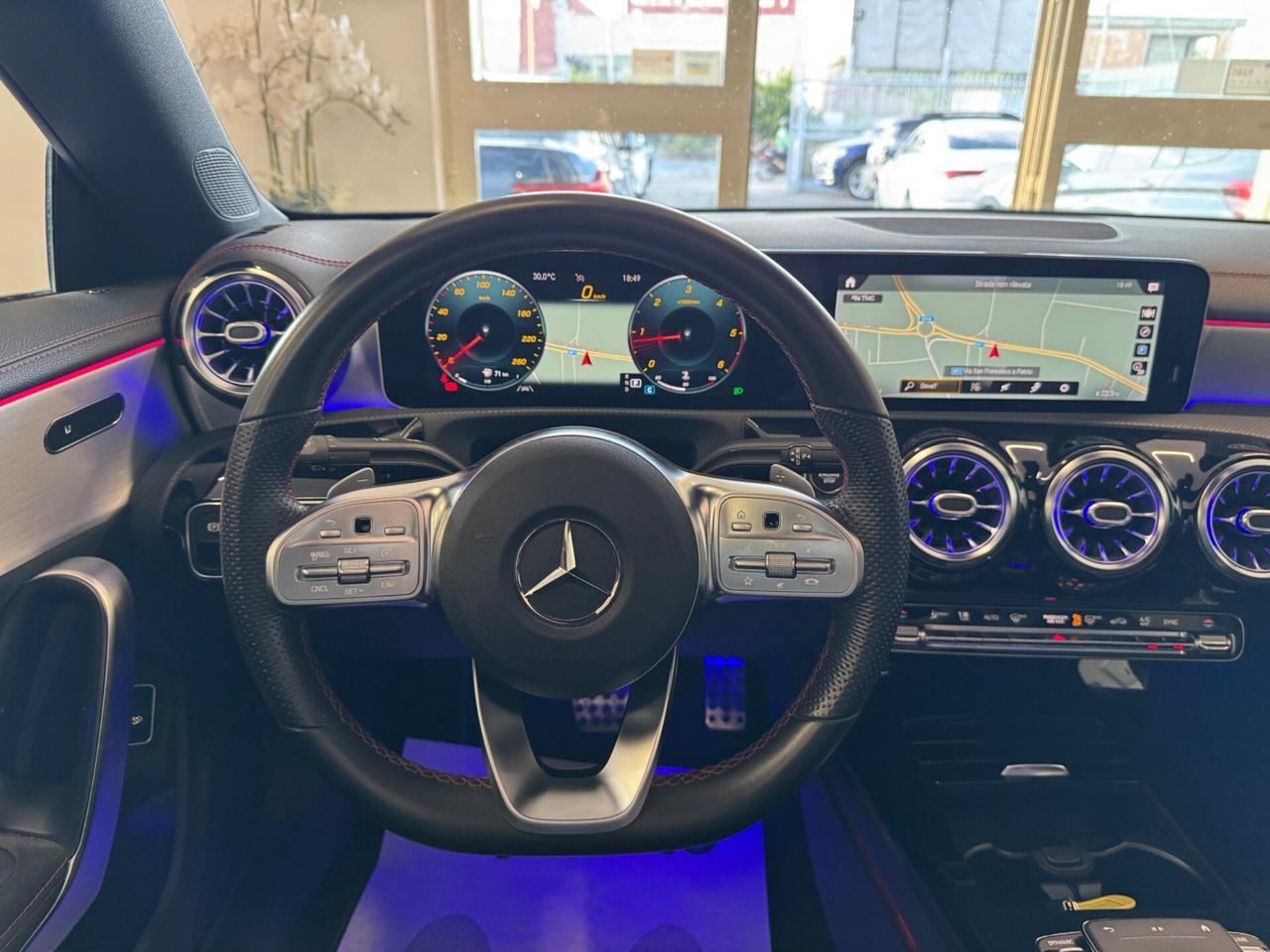 MERCEDES-BENZ CLA 200 d AUT. PREMIUM AMG / TETTO
