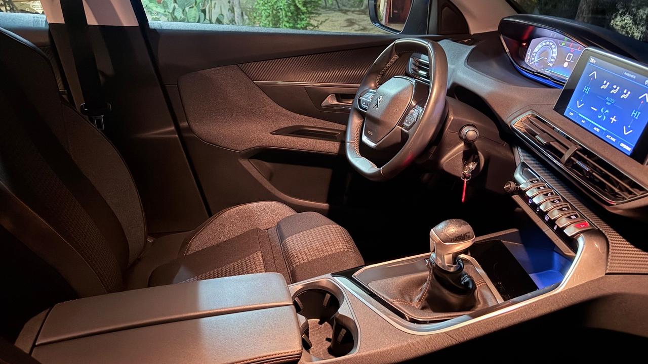 Peugeot 3008 BlueHDi 130 S&S Allure
