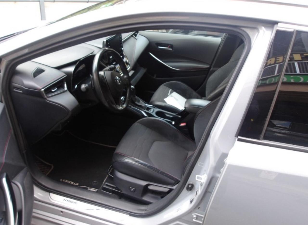 Toyota Corolla Touring Sports 2.0 Hybrid Lounge