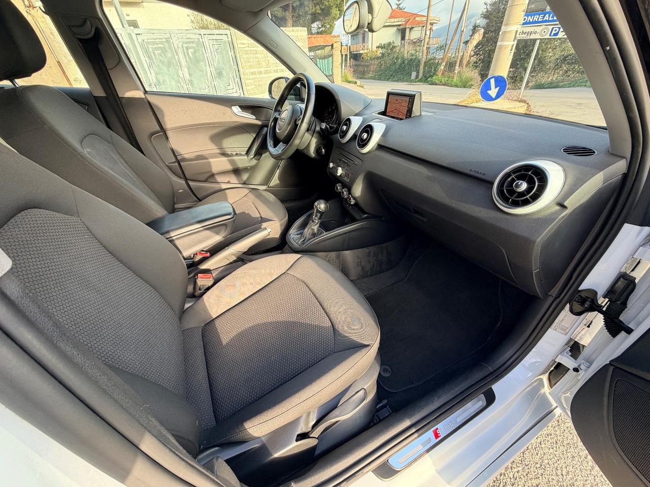 Audi A1 S Line Automatica 1.6 TDI