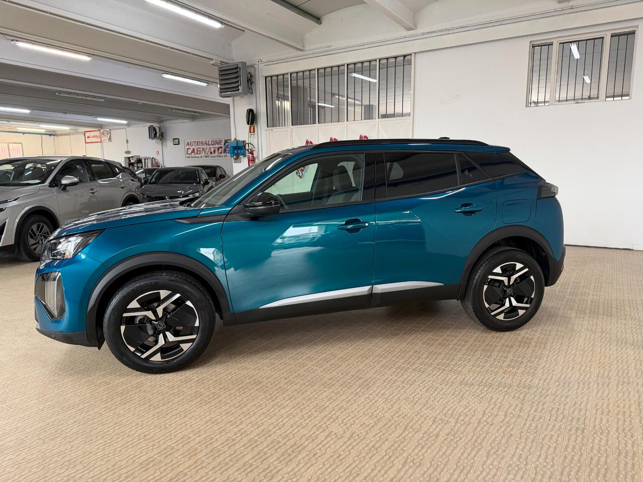 Peugeot 2008 100cv Allure 2025 Blu Obsession