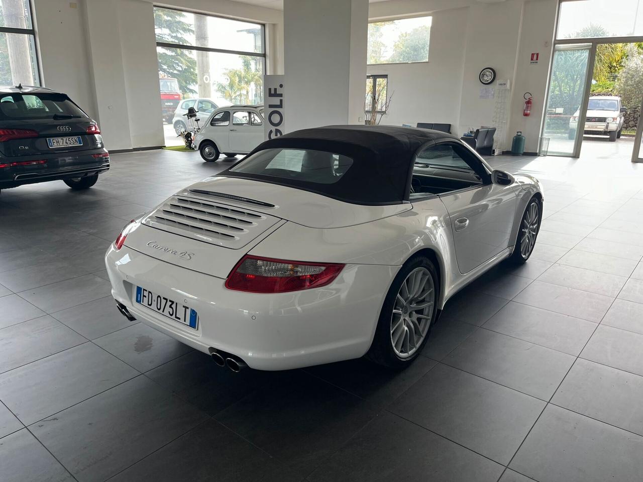 Porsche 911 Carrera 4S Cabriolet