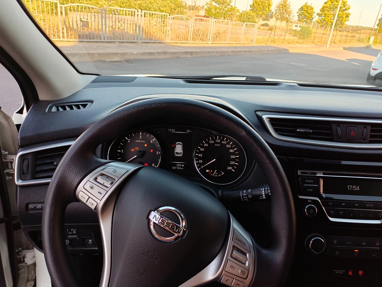 Nissan Qashqai 1.5 dCi Visia
