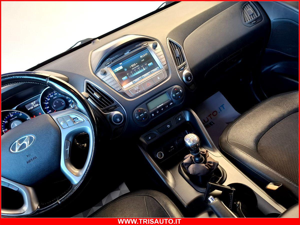 HYUNDAI iX35 1.7 Crdi Xpossible NEOPATENTATI (DOPPIO TETTO PANORAMICO APRIBILE)