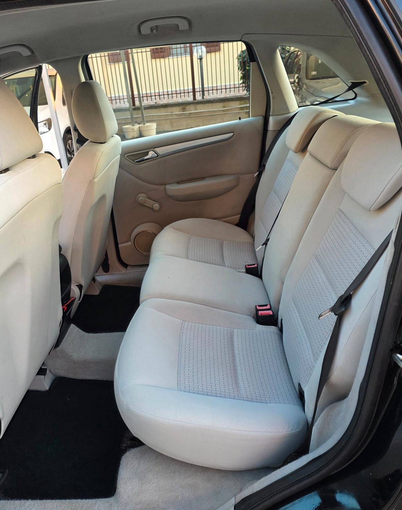 Mercedes-benz B 180 CDI